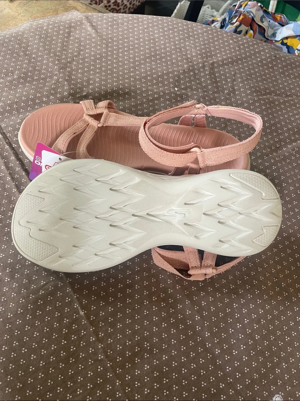 Skechers Pink T-Strap On The Go Sandals